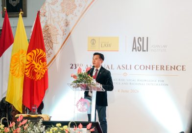 Menteri Koordinator Bidang Hukum, Hak Asasi Manusia, Imigrasi, dan Pemasyarakatan (Menko Kumham Imipas), Yusril Ihza Mahendra membuka Konferensi Tahunan ke-23 Asian Law Institute (ASLI) yang diselenggarakan di bawah kerja sama erat dengan Fakultas Hukum Universitas Indonesia (FHUI) di kompleks Kampus UI, Depok, Jawa Barat, Kamis (4/6/2026). (Foto: Kemenko Kumham Imipas RI)