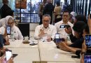Menteri Koordinator Bidang Pangan, Zulkifli Hasan, menggelar dialog interaktif bersama awak media di Kota Pontianak, Kalimantan Barat, Jumat (5/6/2026). (Foto: Kemenko Pangan RI)