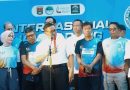 Wakil Ketua DPRD Provinsi Sumatera Barat, Evi Yandri Rajo Budiman, S.IP, menghadiri langsung kegiatan IMLF Jam Gadang Fun Run 2026 di kawasan Pedestrian Jam Gadang, Kota Bukittinggi, Minggu (7/6/2026). (Foto: IST/Novrianto)
