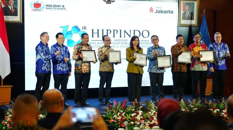 Pemerintah resmi mendukung penyelenggaraan Program Belanja di Indonesia Aja (BINA) Holiday & Back to School 2026 yang dijadwalkan berlangsung maraton mulai 8 Juni hingga 12 Juli 2026 pada peringatan HUT ke-10 Himpunan Peritel dan Penyewa Pusat Perbelanjaan Indonesia (HIPPINDO) di Jakarta, Senin (8/6/2026). (Foto: Kemenko Perekonomian RI)