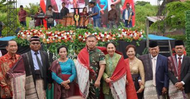 Kepala Staf Angkatan Darat (KSAD), Jenderal TNI Maruli Simanjuntak, bersama Ketua Umum Persit Kartika Chandra Kirana, Uli Simanjuntak, melakukan kunjungan kerja ke Kabupaten Toba, Sumatra Utara, Selasa (9/6/2026). (Foto: IST/Dochmerson Simarmata)