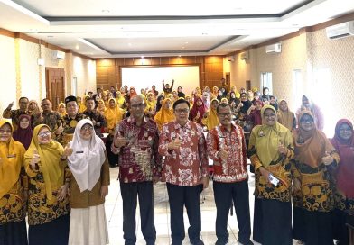 SMK Negeri 6 Padang menggelar program peningkatan mutu bertajuk In House Training (IHT) bagi para pendidik harian di Ruang Pertemuan Lantai 3 Edotel SMK Negeri 6 Padang, Kamis (11/6/2026) pagi. (Foto: IST/Alvin Gumelar Hanevi)