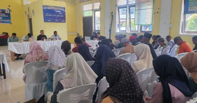 Anggota DPRD Provinsi Sumatera Barat, Ali Muda, S.H., bergerak nyata dengan menggelar Sosialisasi Peraturan Daerah (Perda) Nomor 3 Tahun 2023 tentang Tata Kelola Komoditas Unggulan Perkebunan di Bangun Rejo, Nagari Padang Canduh, Kecamatan Kinali, Kabupaten Pasaman Barat, Minggu (14/6/2026). (Foto: IST/Novrianto)