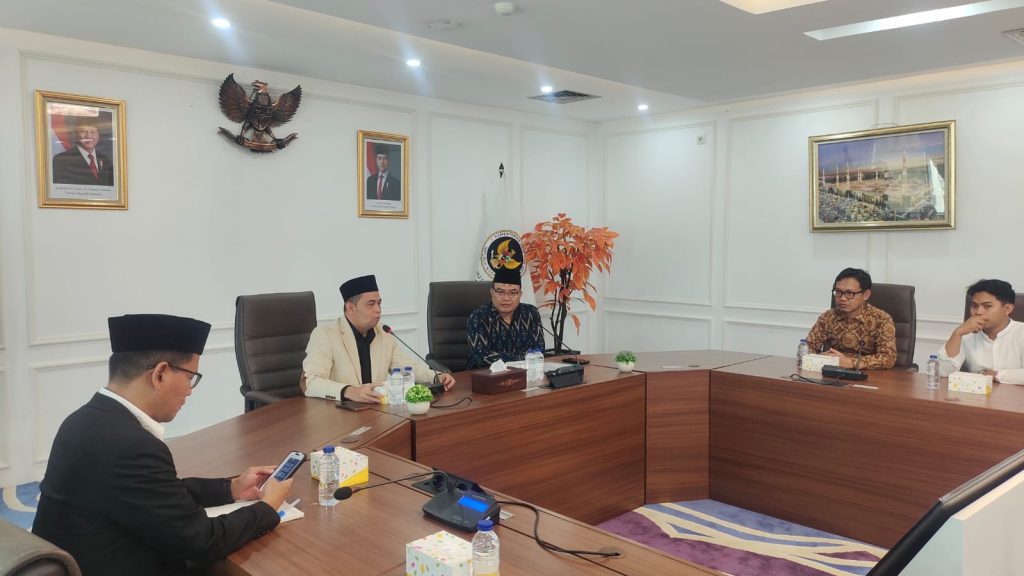 Kementerian Haji dan Umrah (Kemenhaj) mencatat telah menerima sebanyak 72 aduan terkait Penyelenggara Perjalanan Ibadah Umrah (PPIU) bermasalah sejak lembaga baru ini resmi berdiri pada September 2025. (Foto: Kemenhaj RI)