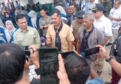 Bupati Kerinci, Monadi, melayangkan apresiasi tinggi kepada jajaran kementerian terkait yang telah menggelontorkan dana stimulus ke daerah. (Foto: Kominfo Kerinci)