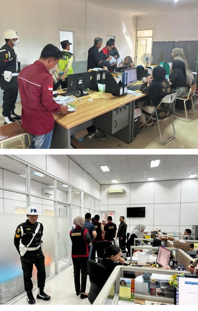 Operasi penggeledahan ini difokuskan pada Kantor PT R6B Cabang Palembang dan Cabang Sungai Rotan. (Foto: Kejaksaan Negeri Muara Enim)