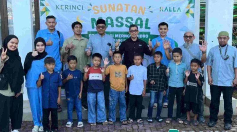 PT Kerinci Merangin Hidro (KMH) merealisasikan komitmen kemanusiaan tersebut dengan menyelenggarakan agenda khitan massal gratis bagi anak-anak di Kabupaten Kerinci. (Foto: IST/Dewi Yulianti)