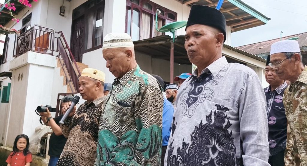 Masyarakat Lima Desa Tanjung Pauh Mudik, Kabupaten Kerinci, merealisasikan komitmen budaya tersebut dengan menggelar tradisi adat "Nyerau", Jumat (3/7/2026). (Foto: IST/Dewi Yulianti)