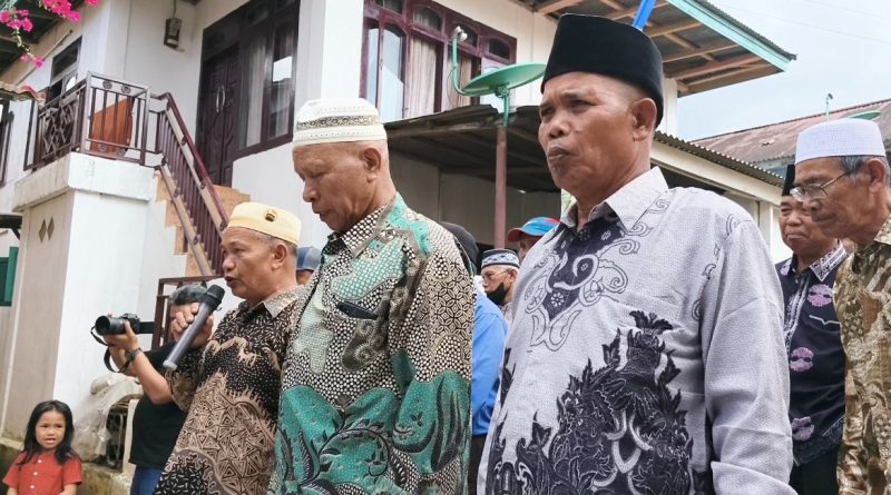 Masyarakat Lima Desa Tanjung Pauh Mudik, Kabupaten Kerinci, merealisasikan komitmen budaya tersebut dengan menggelar tradisi adat "Nyerau", Jumat (3/7/2026). (Foto: IST/Dewi Yulianti)