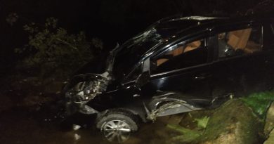 Sebuah mobil yang mengangkut empat orang warga Kecamatan Lubuk Pinang, Kabupaten Muko-Muko, dilaporkan jatuh ke dalam jurang sedalam lima meter, Jumat (3/7/2026) sekitar pukul 18.20 WIB. (Foto: IST/Dewi Yulianti)