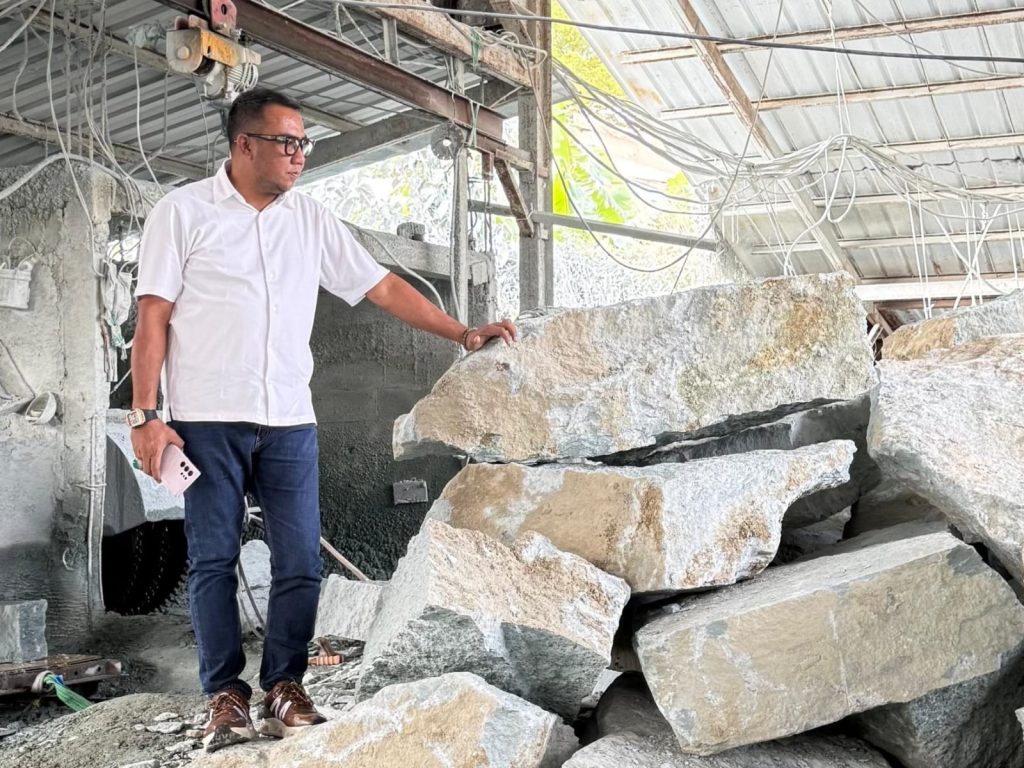 Pemerintah Kabupaten Nagan Raya merealisasikan komitmen tersebut dengan menggencarkan promosi batu giok khas daerah secara terintegrasi. (Foto: Pemkab Nagan raya)