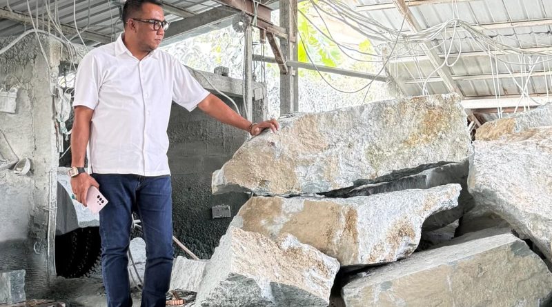 Pemerintah Kabupaten Nagan Raya merealisasikan komitmen tersebut dengan menggencarkan promosi batu giok khas daerah secara terintegrasi. (Foto: Pemkab Nagan raya)