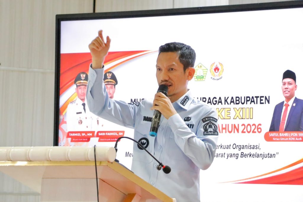 Bupati Aceh Barat, Tarmizi SP, MM, secara resmi membuka Musyawarah Olahraga Kabupaten (Musorkab) KONI Aceh Barat 2026 di Aula Cabang Dinas Pendidikan, Sabtu (4/7/2026). (Foto: Pemkab Aceh Barat)