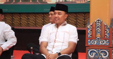 Kapolres Ngawi, AKBP Prayoga Angga Widyatama, S.I.K., M.Si., menghadiri malam tirakatan dalam rangka memperingati Hari Jadi Kabupaten Ngawi ke-668 di Pendopo Wedya Graha, Senin malam (6/7/2026). (Foto: IST/Tri Sofyani Effendi)