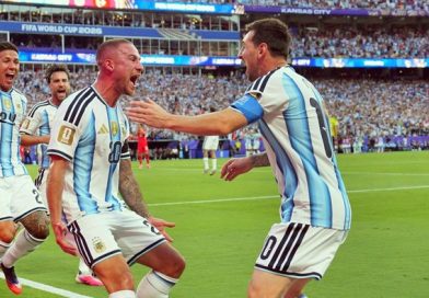 Timnas Argentina memastikan tiket menuju babak semifinal Piala Dunia 2026 setelah menundukkan perlawanan ketat wakil Eropa, Swiss, dengan skor akhir 3-1. (Foto: Reuters/JAY BIGGERSTAFF)