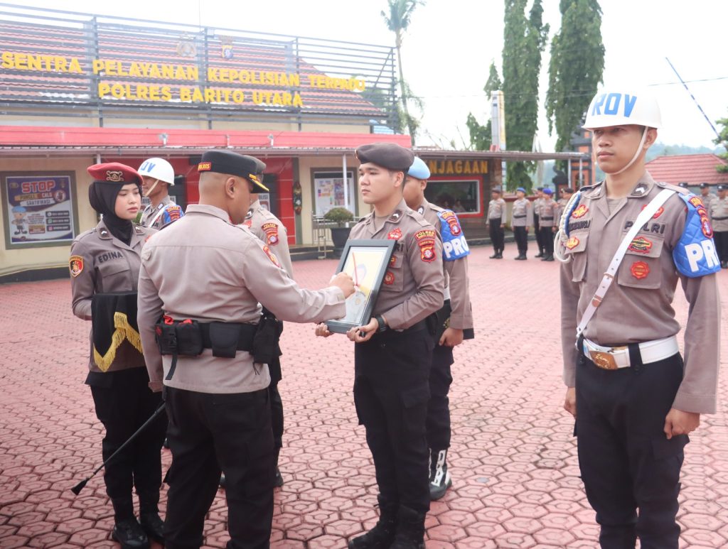 DPRD Kabupaten Barito Utara menyatakan dukungan penuh atas langkah tegas Kepolisian Resor (Polres) Barito Utara yang memberhentikan tidak dengan hormat (PTDH) satu personelnya. (Foto: IST/Carli Silitonga)