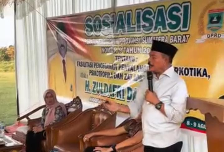 Anggota DPRD Provinsi Sumatera Barat, Zuldafri Darma, mengajak masyarakat memperkuat benteng keluarga dan lingkungan dalam mencegah penyalahgunaan narkotika. (Foto: IST/Novrianto)