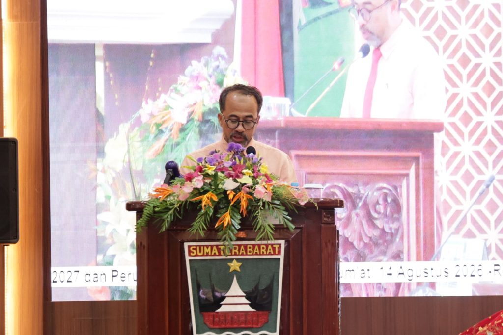 Dewan Perwakilan Rakyat Daerah (DPRD) Provinsi Sumatera Barat (Sumbar) menggelar rapat paripurna secara maraton pada Jumat (14/8/2026). (Foto: IST/Novrianto)