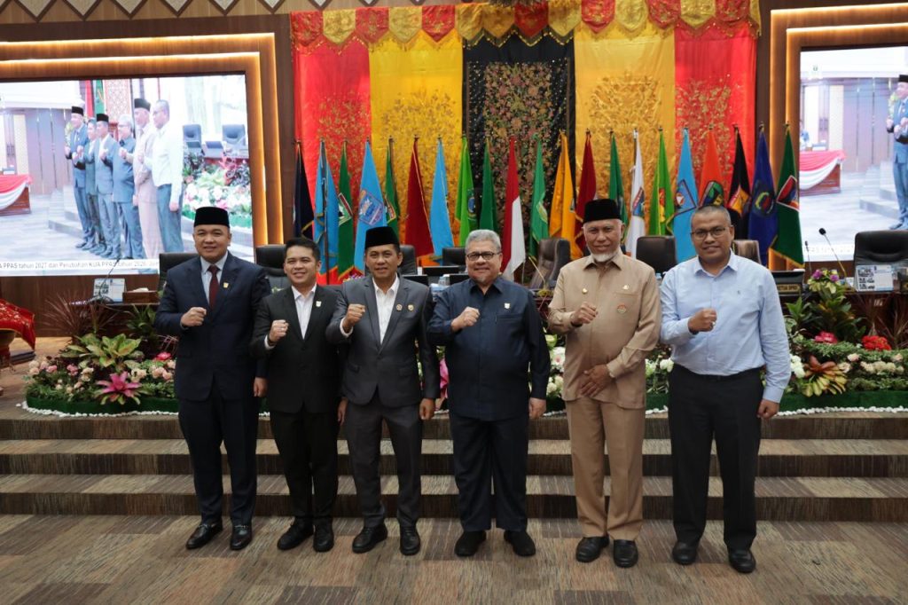 DPRD dan Pemerintah Provinsi Sumatera Barat (Sumbar) menyepakati Kebijakan Umum Anggaran dan Prioritas Plafon Anggaran Sementara (KUA-PPAS) Tahun 2027 sebesar Rp5,976 triliun. (Foto: IST/Novrianto)