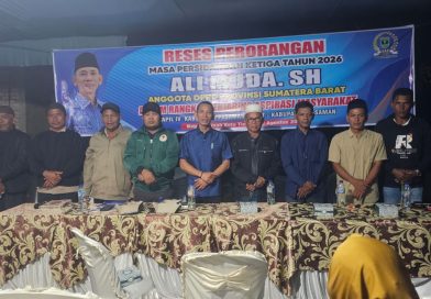 Anggota DPRD Provinsi Sumatera Barat, Ali Muda, S.H., menggelar kegiatan reses untuk menjemput aspirasi masyarakat di Jorong Air Jernih, Nagari Ranah Koto Tinggi, Kecamatan Koto Balingka, Kabupaten Pasaman Barat, Rabu (19/8/2026). (Foto: IST/Novrianto)