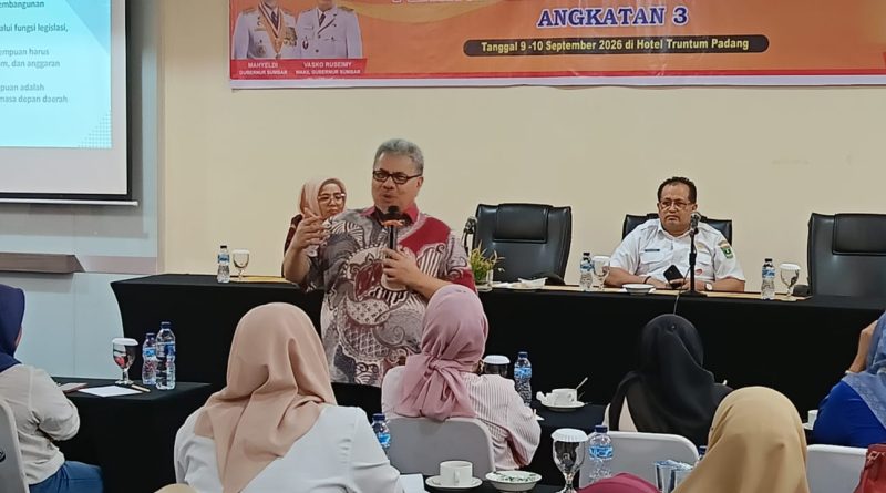 Ketua DPRD Sumatera Barat, Muhidi, dalam kegiatan Peningkatan Ekonomi Perempuan di Padang, Rabu (9/9/2026). (Foto: IST/Novrianto)