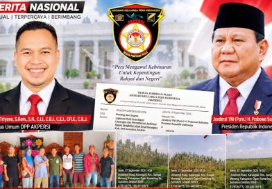 Dewan Pimpinan Pusat Asosiasi Keluarga Pers Indonesia (DPP AKPERSI) melalui Ketua Umum DPP AKPERSI, Rino Triyono, S.Kom., S.H., menyampaikan laporan hasil investigasi lapangan terkait persoalan lahan di Desa Karangsia, Kecamatan Sungai Menang, Kabupaten Ogan Komering Ilir (OKI), Sumatera Selatan, kepada Presiden Republik Indonesia Prabowo Subianto. (Foto: DPP AKPERSI)