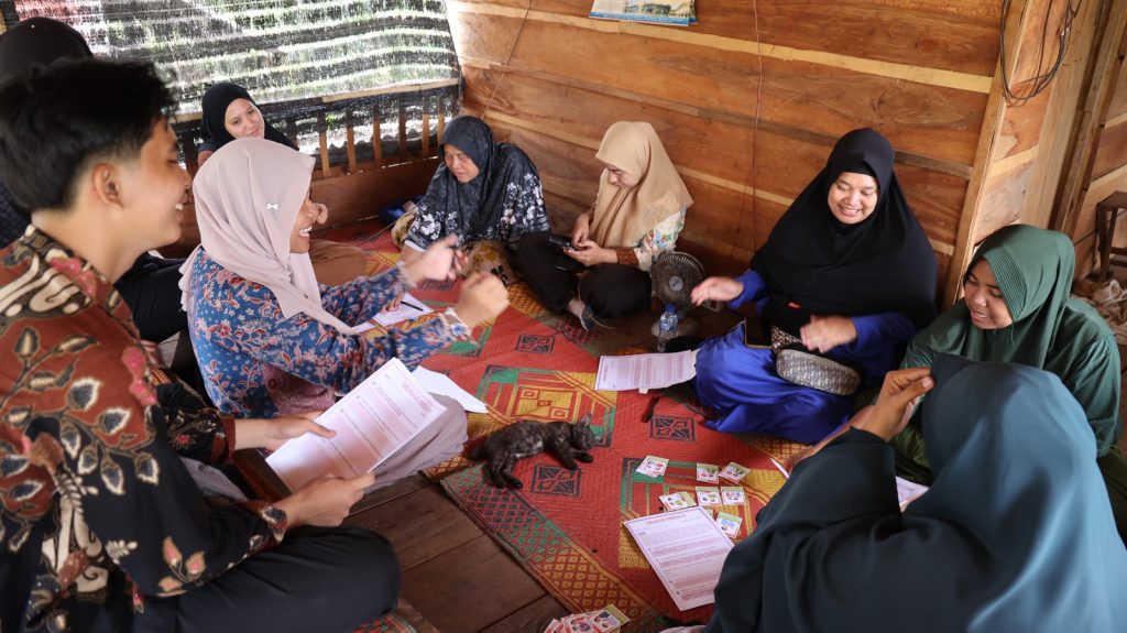 PT Bukit Asam Tbk (PTBA), anggota Holding BUMN Pertambangan MIND ID membina masyarakat melalui Program Transformasi Pertambangan Tanpa Izin (PETI) lewat pengembangan Kelompok Binaan Puyuh Petelur di Tanjung Enim yang dirintis sejak tahun 2024. (Foto: Humas PTBA)