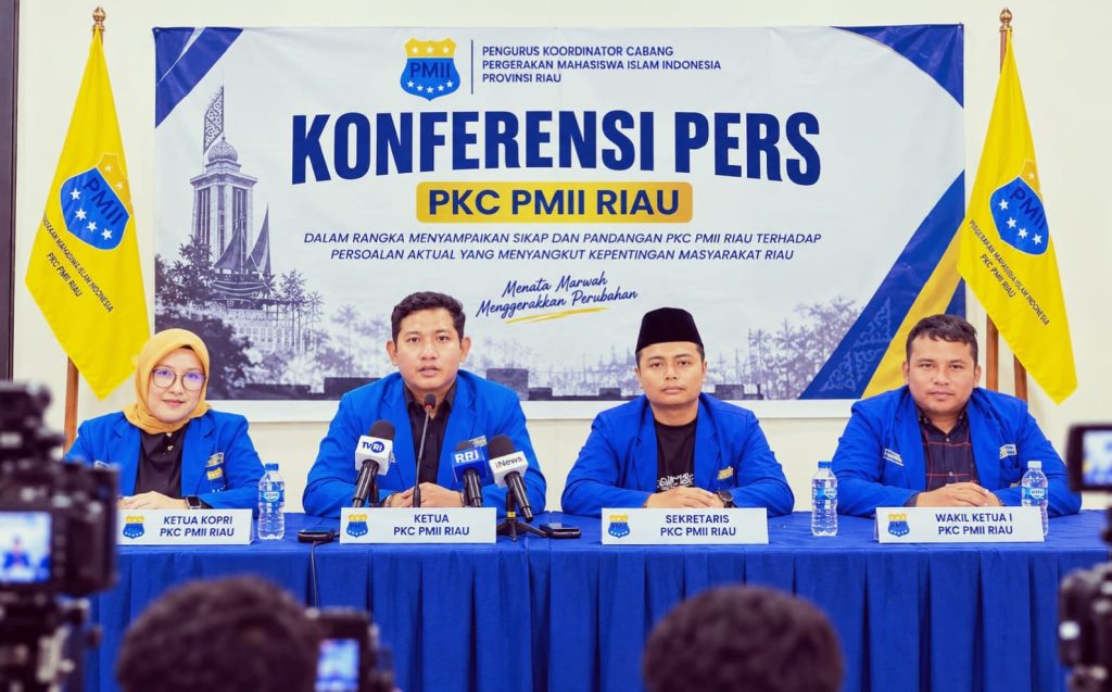 engurus Koordinator Cabang Pergerakan Mahasiswa Islam Indonesia (PKC PMII) Riau merumuskan 10 isu strategis sebagai bahan evaluasi kebijakan pembangunan daerah. (Foto: PKC PMII Riau)