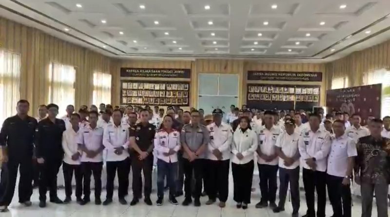 Kejaksaan Negeri (Kejari) Sungai Penuh menggelar kegiatan Sosialisasi Hari Antikorupsi Sedunia (Harkordia) dengan fokus utama pengelolaan Dana Desa, Rabu (23/9/2026). (Foto: IST/Dewi Yulianti)