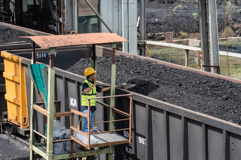 PT Bukit Asam Tbk (PTBA), anggota Holding Industri Pertambangan MIND ID, mematangkan persiapan operasional guna menjaga keberlanjutan produksi batu bara nasional. (Foto: Humas PTBA)