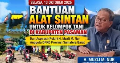 Anggota DPRD Provinsi Sumatera Barat, H. Muzli M. Nur. Melalui pengalokasian dana Pokok-Pokok Pikiran (Pokir) menyerahkan bantuan alat dan mesin pertanian (alsintan) berupa mesin pengolah tanah di Kabupaten Pasaman,Selasa (13/10/2026). (Foto: IST/Novrianto)