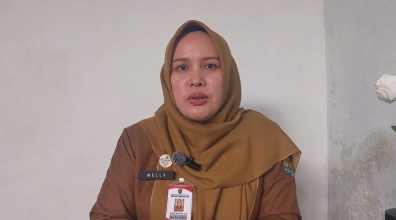 Kepala Bidang Pencegahan dan Pengendalian Penyakit (Kabid P2P) Dinas Kesehatan Kota Sungai Penuh, Ns. Welly Agrini, S.Kep. (Foto: IST/Dewi Yulianti)